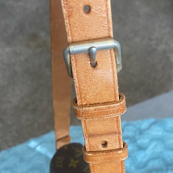 Authentic Louis Vuitton Cartouchiere Crossbody - Picture 8 of 10